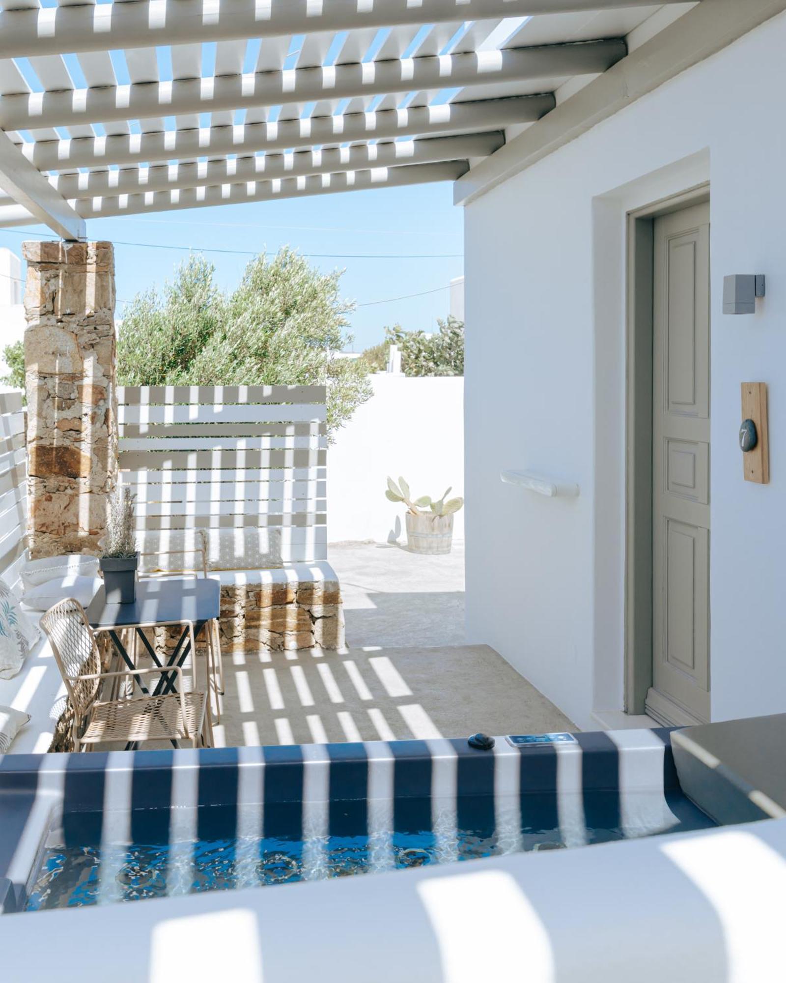 White And Grey Daire Mykonos Town Oda fotoğraf